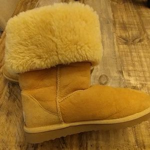 mustard ugg boots